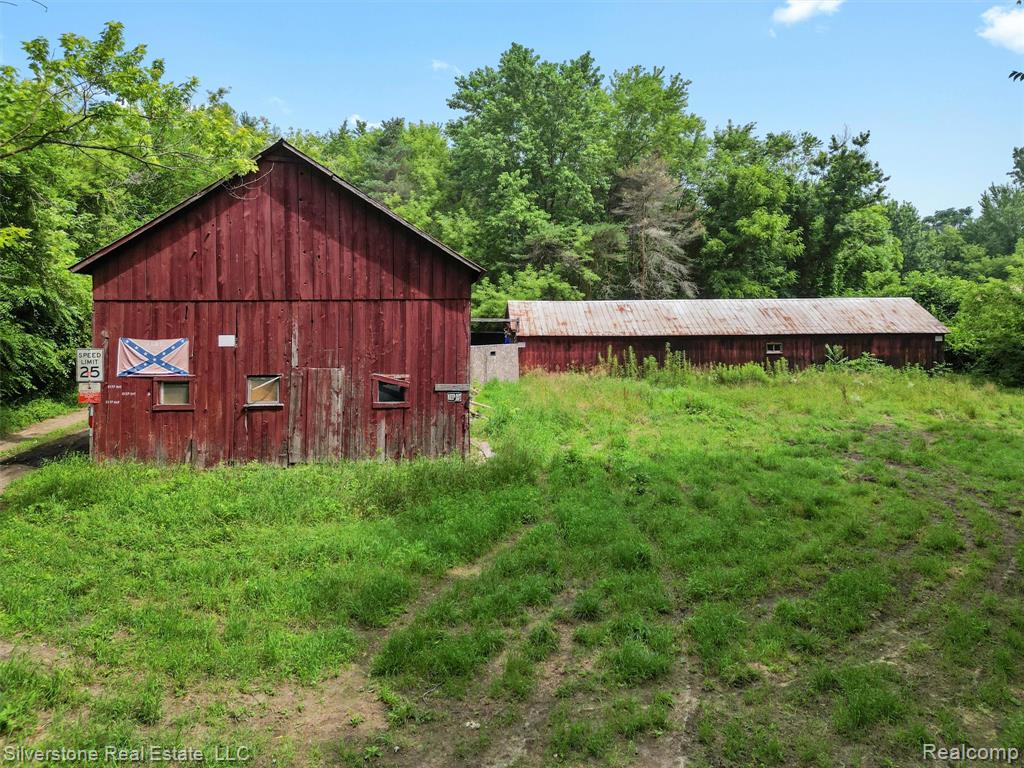 7635 Bordman Road, Almont, MI 48003 — Photo 4