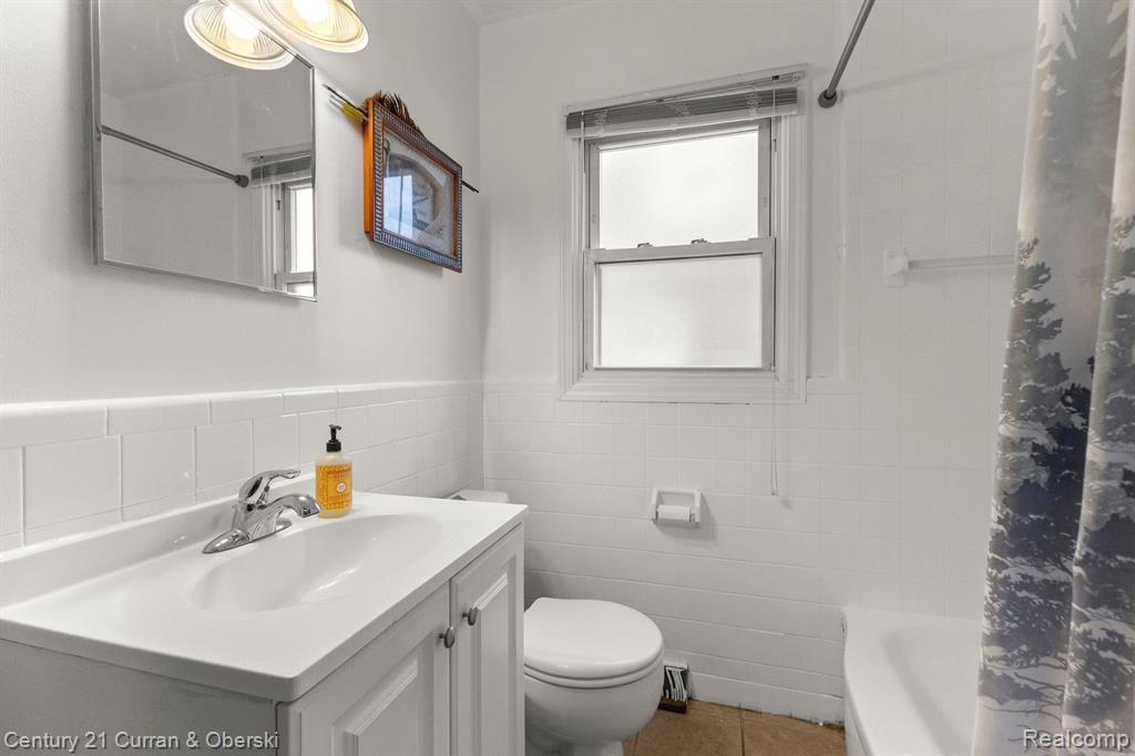 4965 Huron Street, Dearborn Heights, MI 48125 — Photo 17
