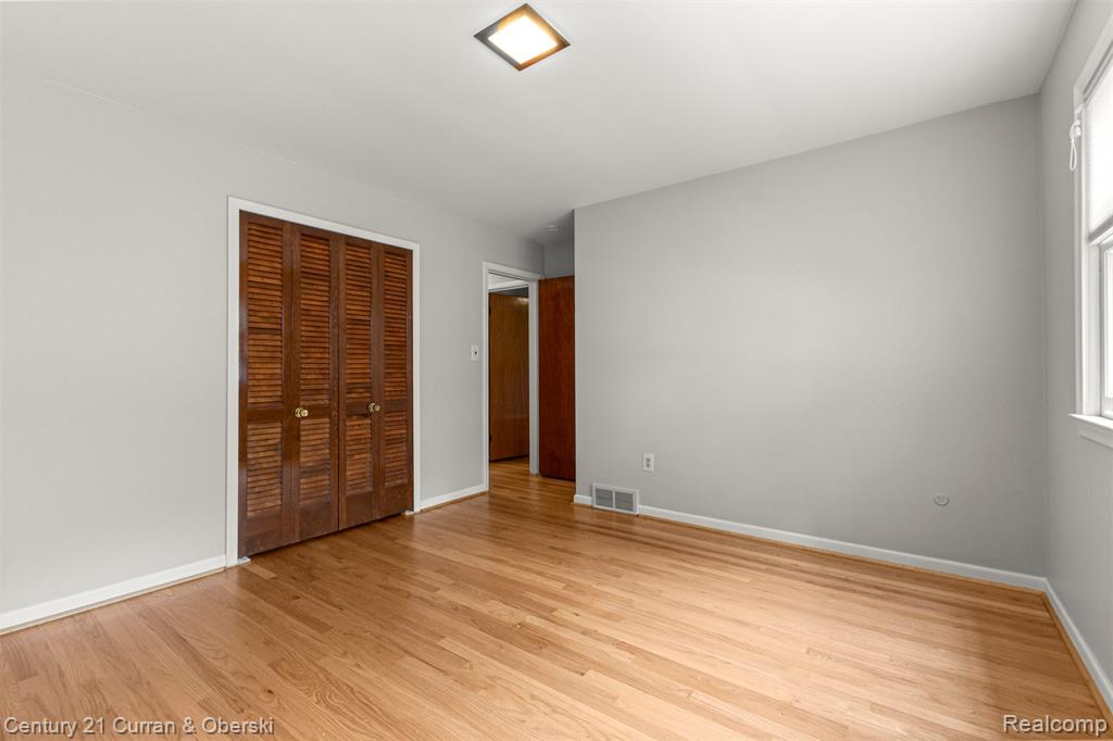6200 Burger Street, Dearborn Heights, MI 48127 — Photo 22