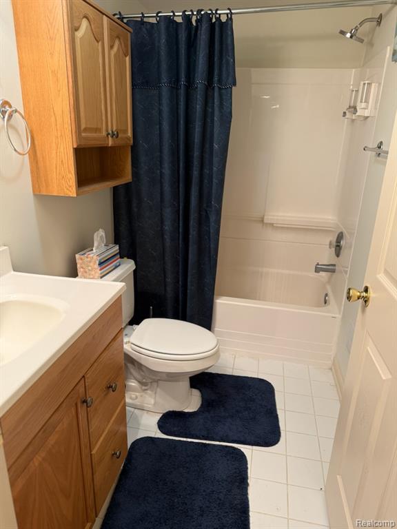 7555 Windgate Circle, West Bloomfield, MI 48323 — Photo 31