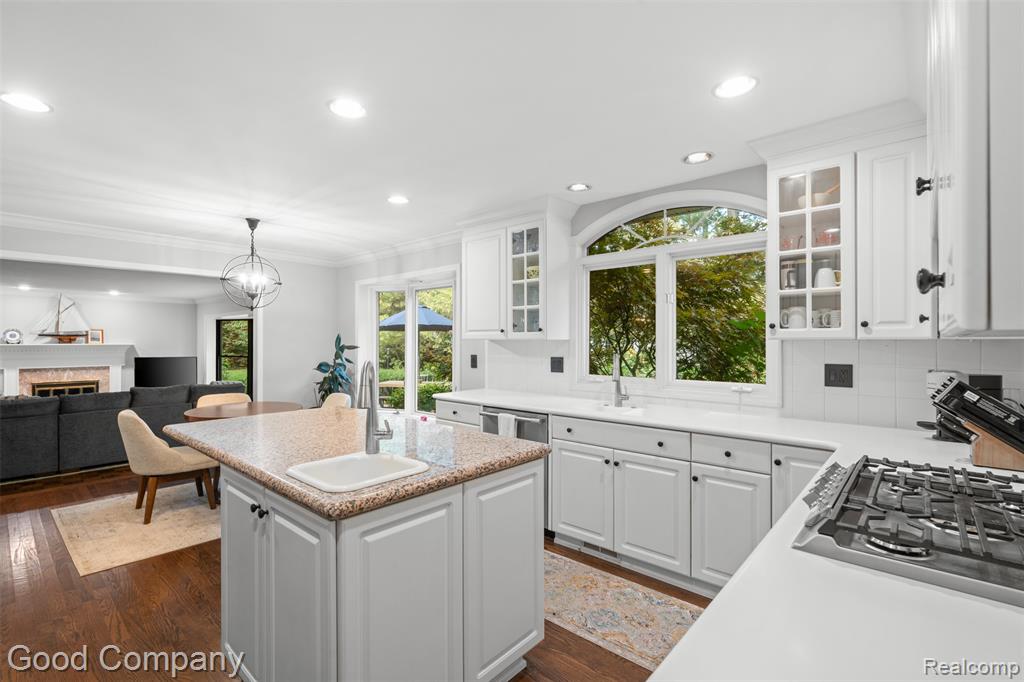 840 S Oxford Road, Grosse Pointe Woods, MI 48236 — Photo 17