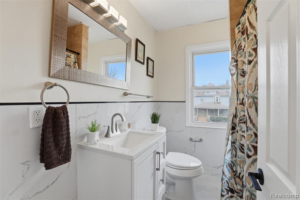 839 Webb Street, Detroit, MI 48202 — Photo 30