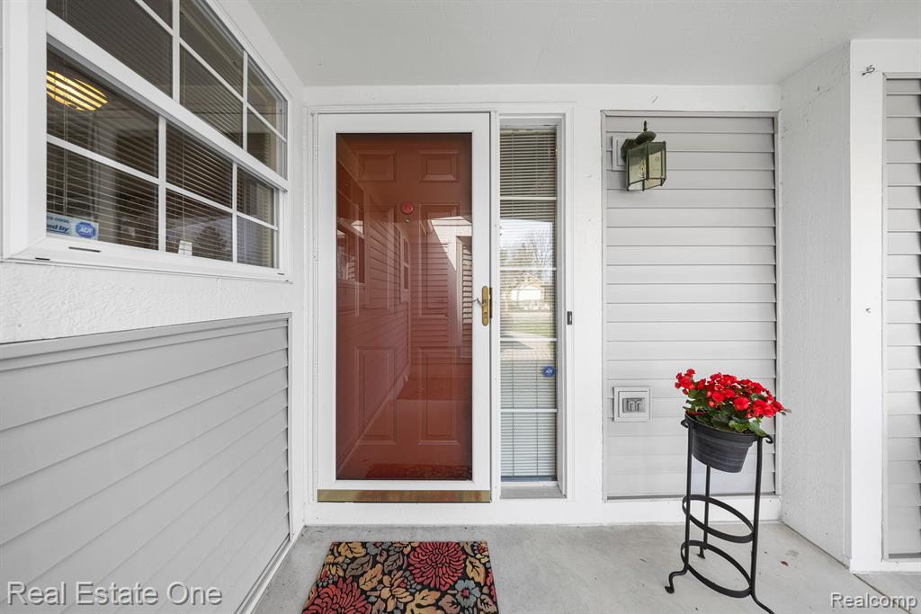 5400 FOREST RIDGE Drive, Clarkston, MI — Photo 6