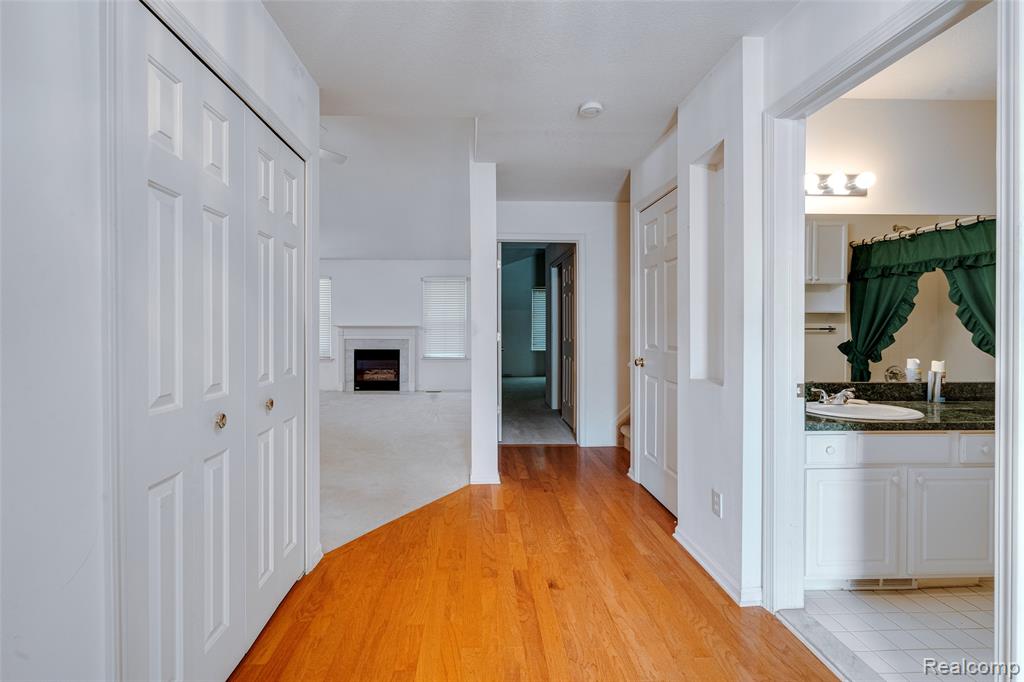 37306 Amhurst Drive, Westland, MI — Photo 5