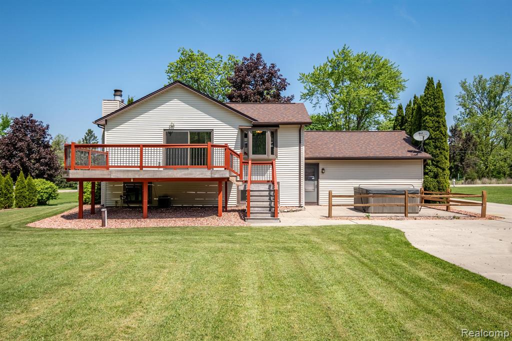 4133 LAHRING Road, Linden, MI 48451 — Photo 2