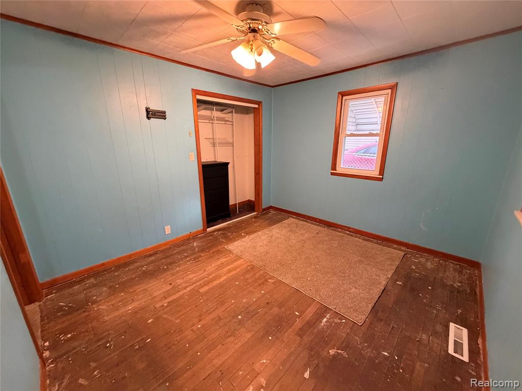 3294 Huggins Avenue, Flint, MI, 48506