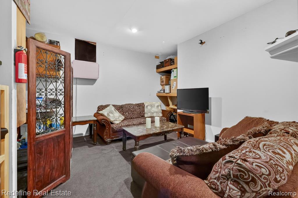 33124 Marquette Street, Garden City, MI — Photo 19