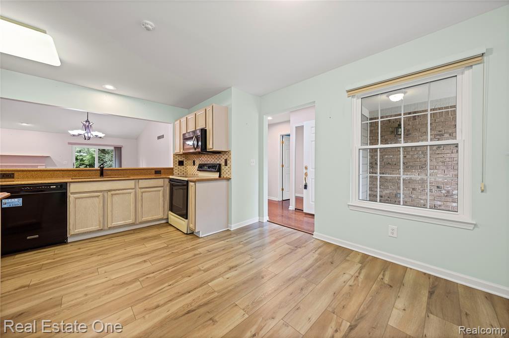 41432 Haggerty Woods Court, Canton, MI 48187 — Photo 19