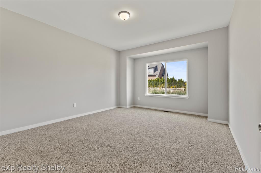 52150 Wellington Valley Drive, Macomb, MI 48042 — Photo 8