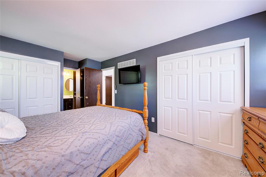 5646 New Meadow Drive, Ypsilanti, MI 48197 — Photo 29