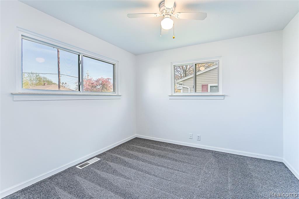 366 S Harris Road, Ypsilanti, MI 48198 — Photo 17