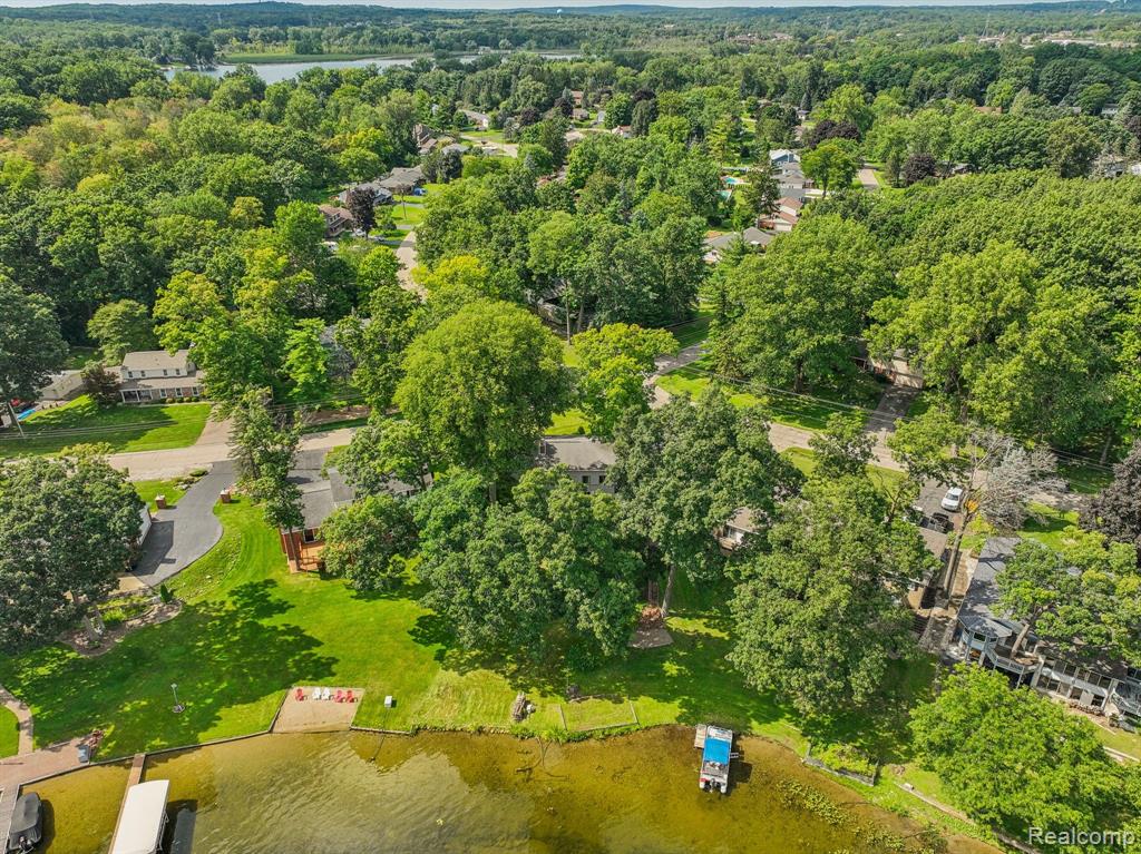 6755 WELLESLEY, Clarkston, MI — Photo 40