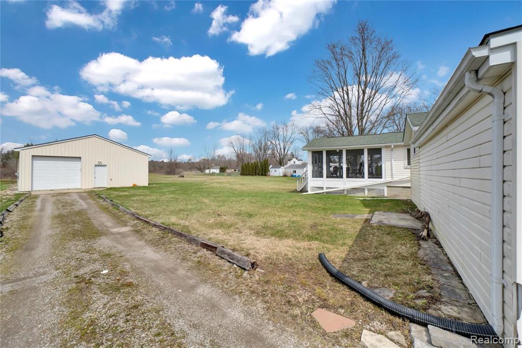 5428 Gratiot Avenue, St. Clair, MI 48079 — Photo 4