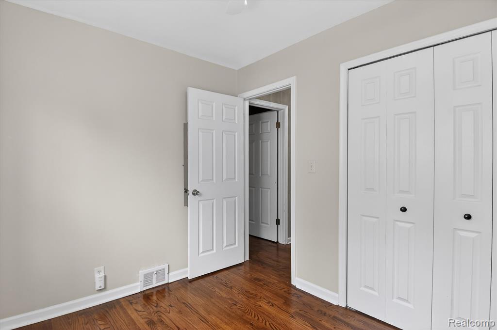 830 Mapleknoll Avenue, Madison Heights, MI 48071 — Photo 25