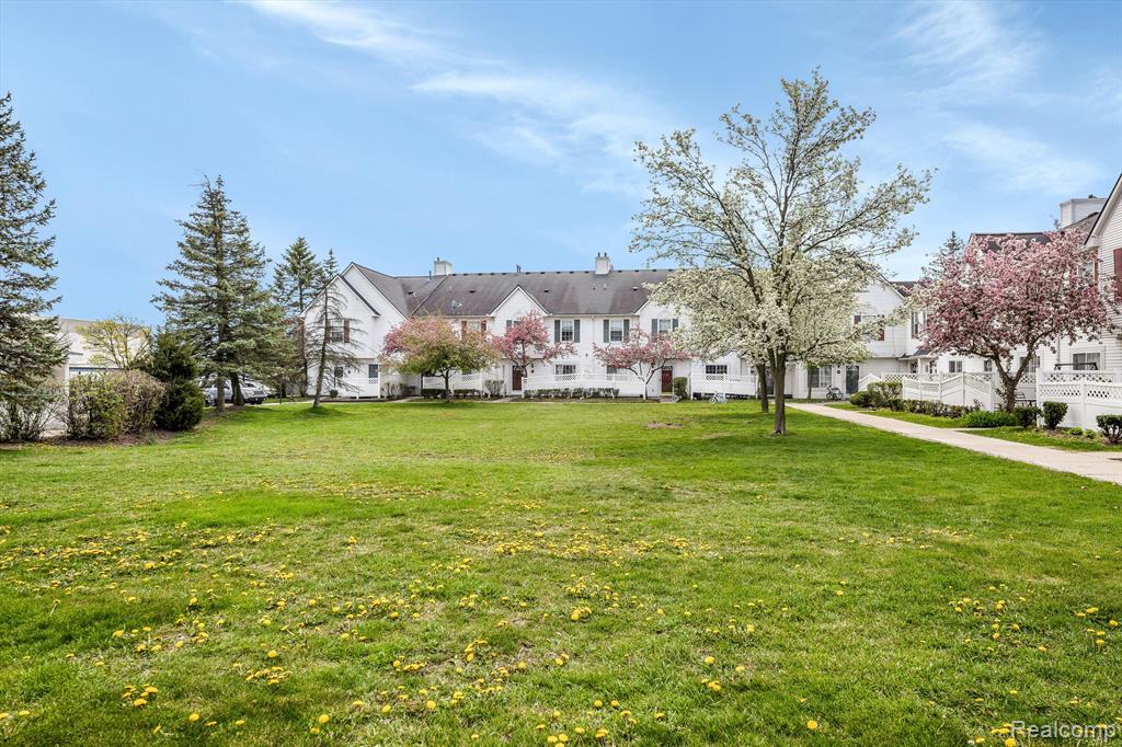 22241 ATLANTIC POINTE, Farmington Hills, MI 48336 — Photo 28