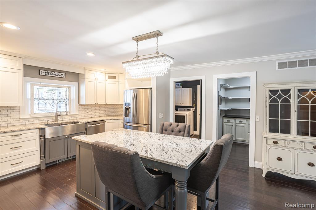 800 Grampian Avenue, Lake Orion, MI 48362 — Photo 9