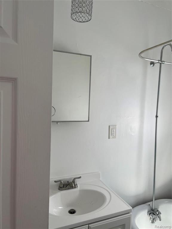 2150/2152 CRANE Street, Detroit, MI 48214 — Photo 12