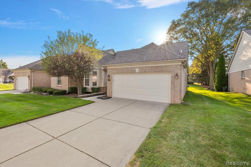 44119 Kendyl, Sterling Heights, MI 48314 — Photo 2