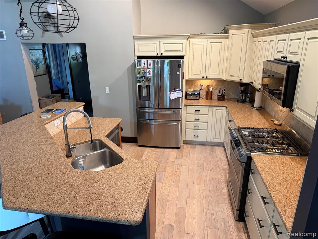 4915 Anglers Lane, Gladwin, MI 48624 — Photo 10