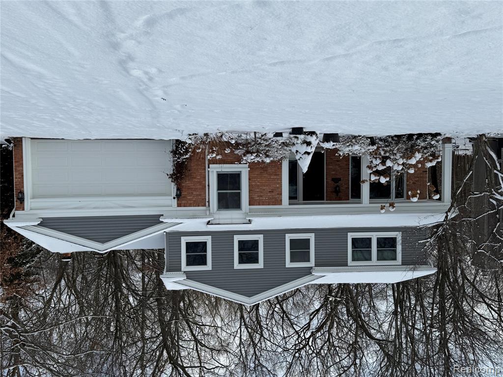 635 Timberline Drive, Rochester Hills, MI 48309 — Photo 2