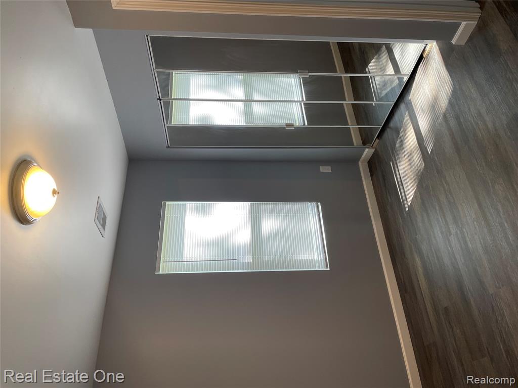 18475 Hazelwood Street, Roseville, MI 48066 — Photo 16
