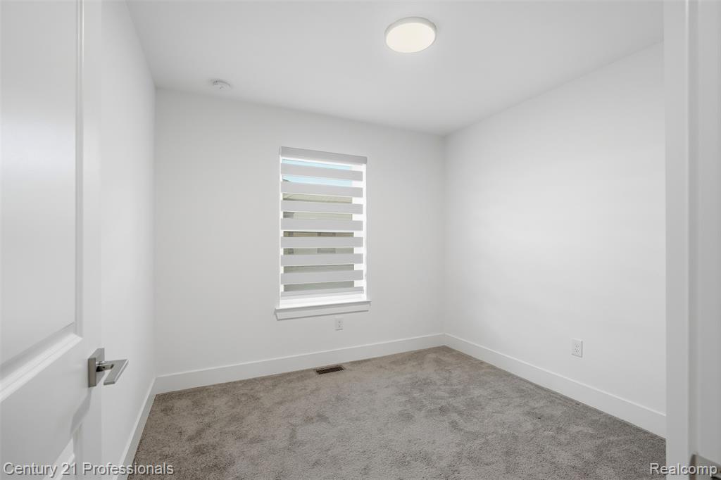 2917 Summers Place, Troy, MI 48084 — Photo 18