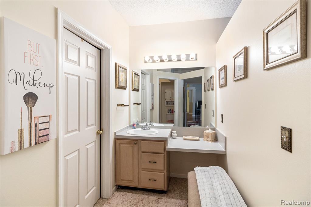 49649 Draper Circle, Plymouth, MI 48170 — Photo 11