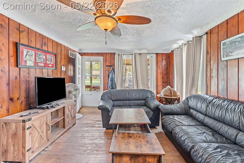 3385 N Genesee Road, Flint, MI 48506 — Photo 2