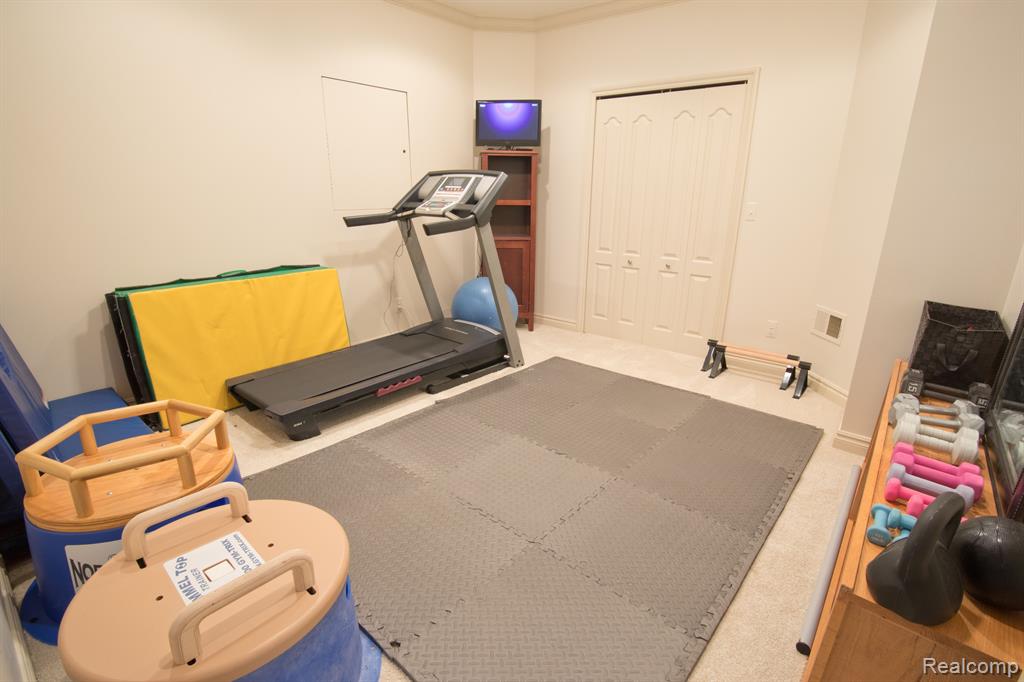 755 MAJESTIC, Rochester Hills, MI 48306 — Photo 49