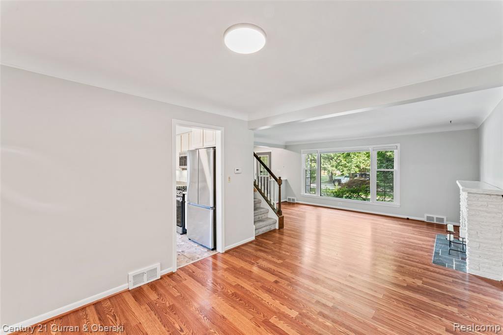 505 Hollywood Avenue, Grosse Pointe Woods, MI 48236 — Photo 3
