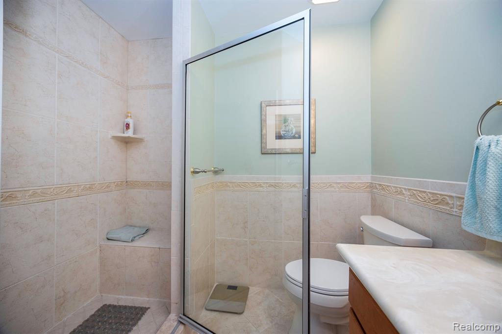 7282 GREEN MEADOW Lane, Canton, MI 48187 — Photo 9