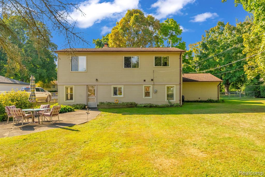 7730 Austere Drive, Waterford, MI 48329 — Photo 25