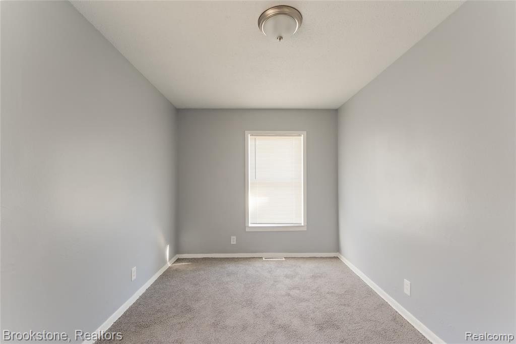 466 Wyoming Avenue, Pontiac, MI 48341 — Photo 16