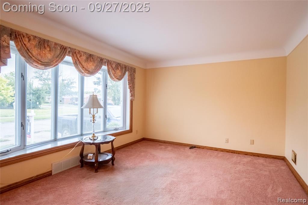 878 Champaign Road, Lincoln Park, MI 48146 — Photo 4