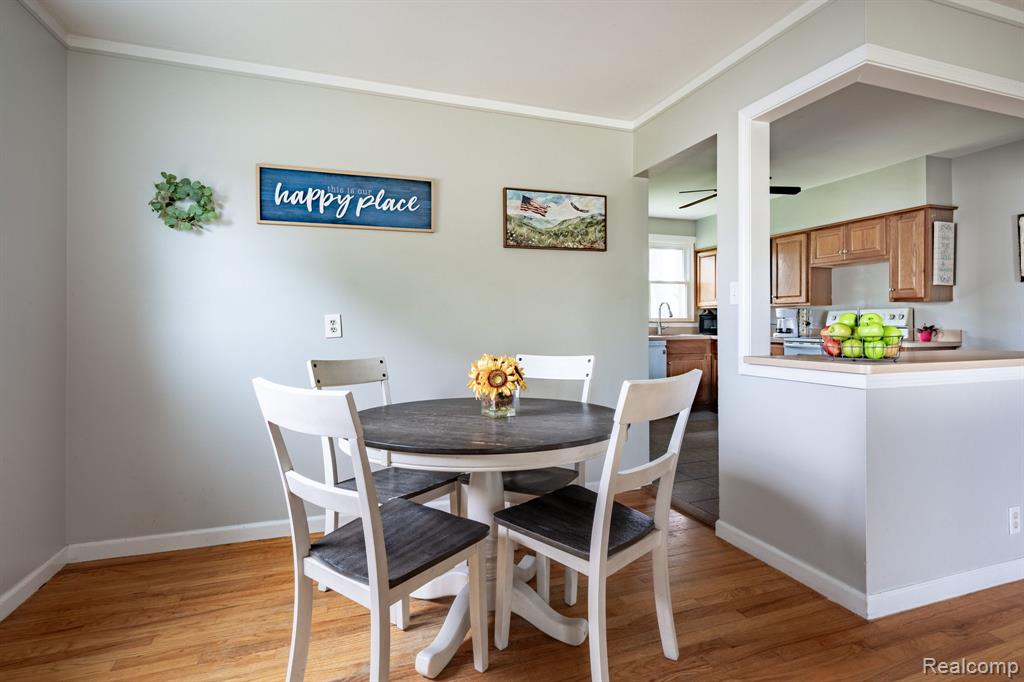 47610 Winthrop Street, Shelby Twp, MI 48317 — Photo 8