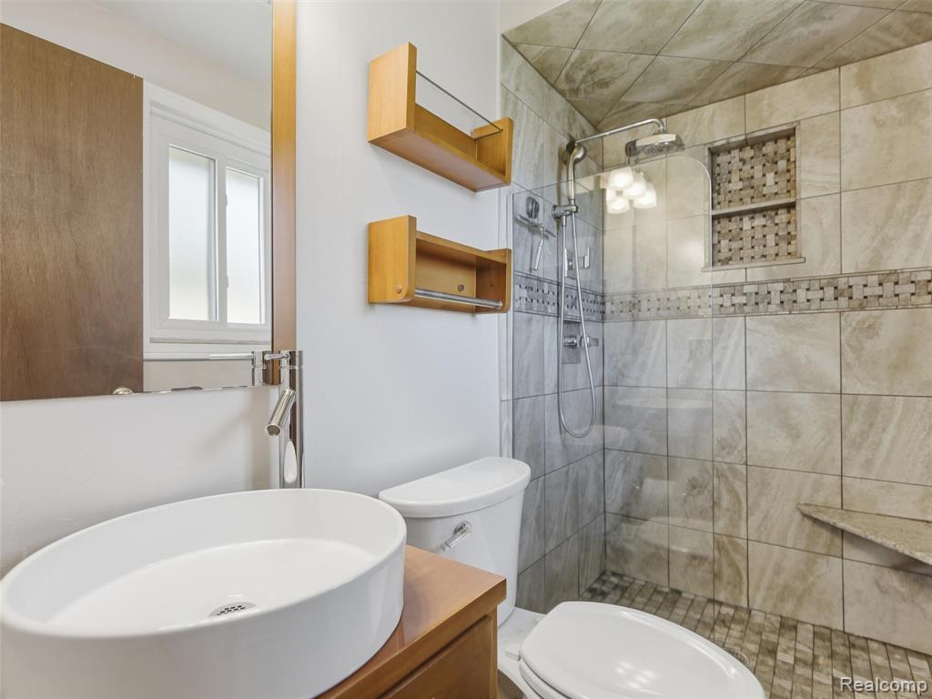 1373 Glenwood Drive, Troy, MI 48083 — Photo 20