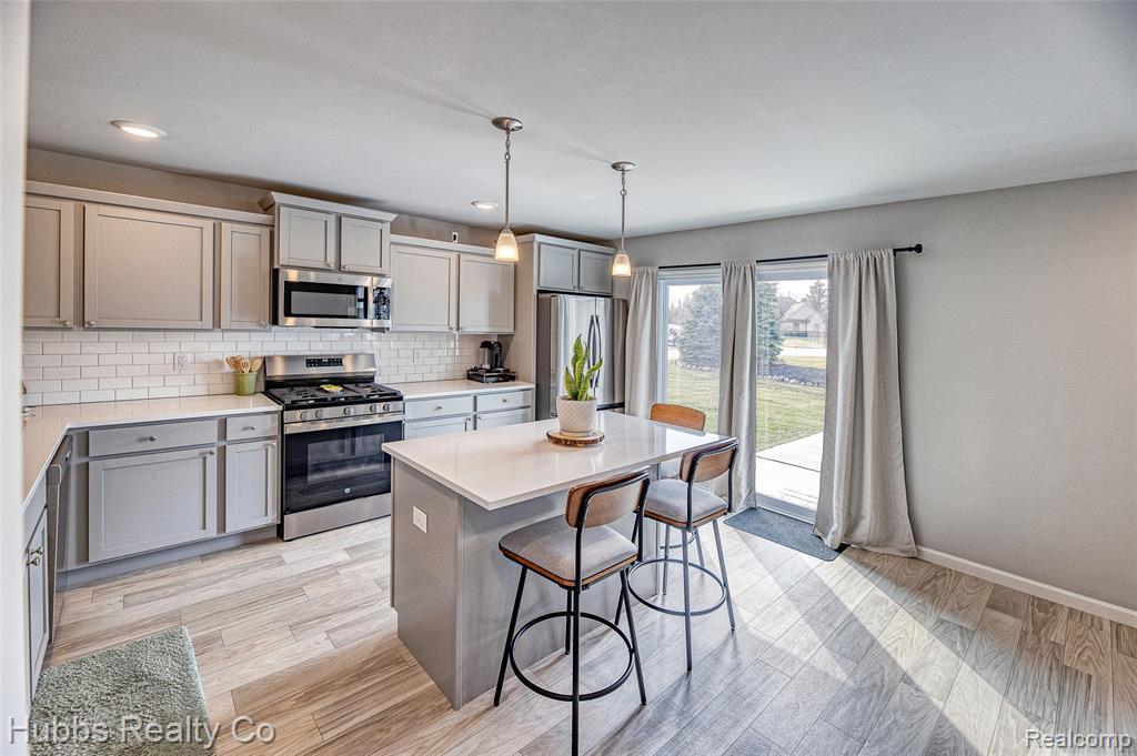 7340 Westminster Circle, Grand Blanc, MI 48439 — Photo 14