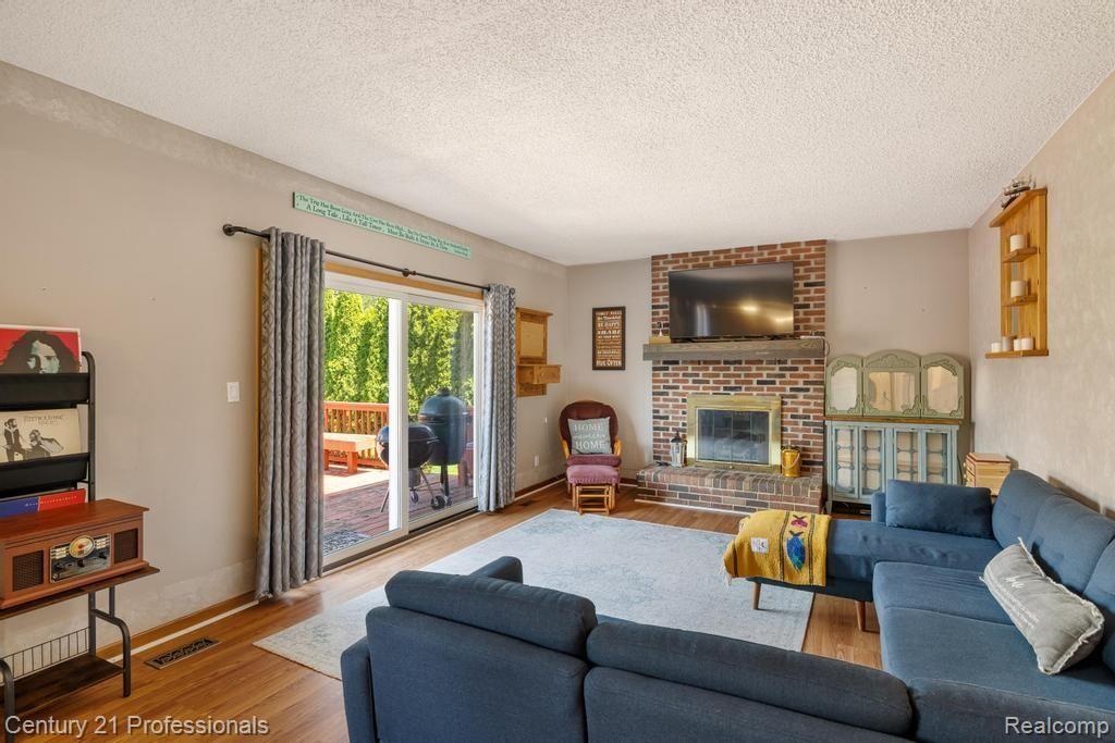8978 Sussex Street, White Lake, MI — Photo 6