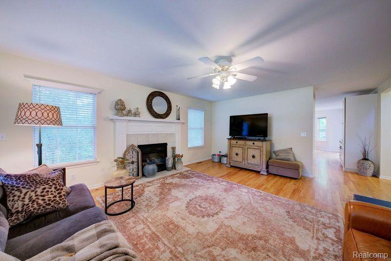 11417 TALL SHADOWS, Pinckney, MI 48169 — Photo 8