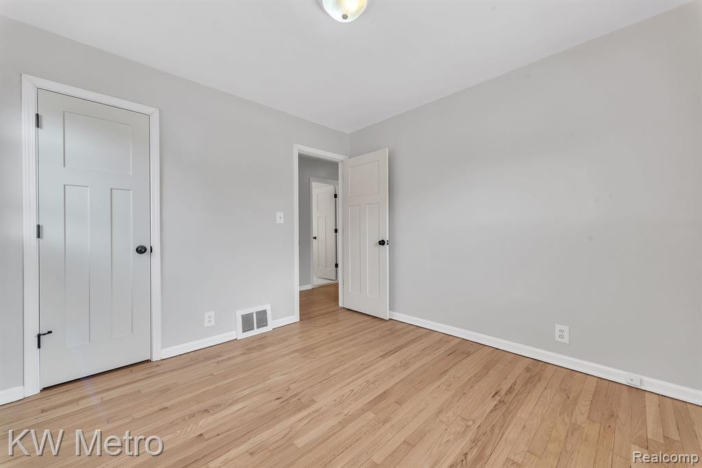 51 LINCOLN Avenue, Clawson, MI — Photo 14