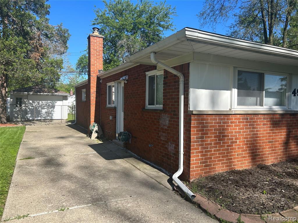 4987 Roosevelt Boulevard, Dearborn Heights, MI 48125 — Photo 29