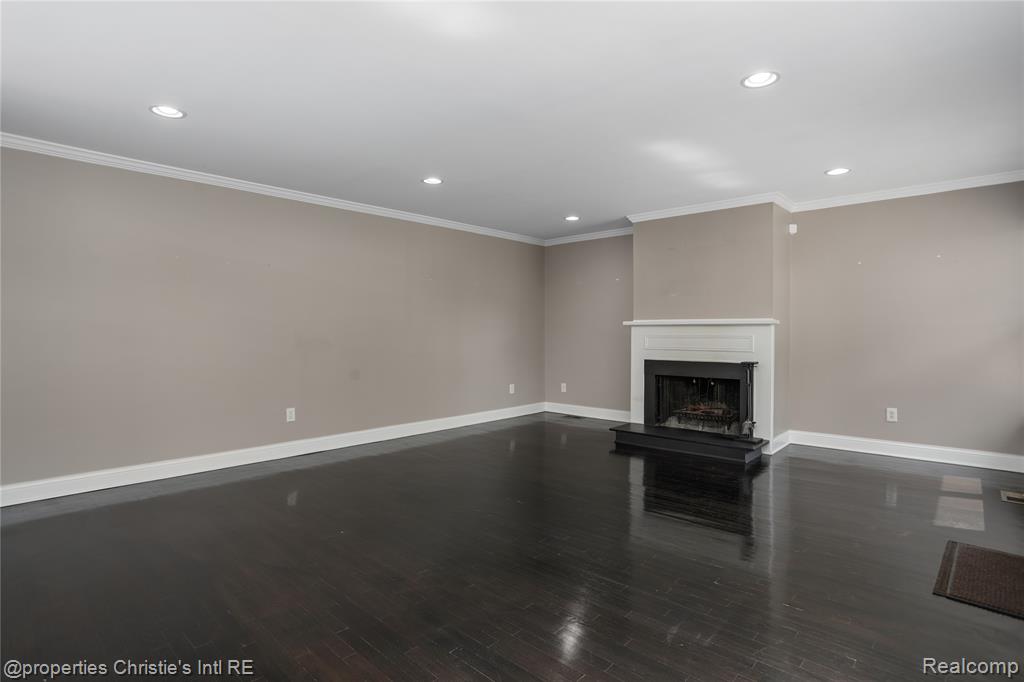2021 Hyde Park Drive, Detroit, MI 48207 — Photo 8