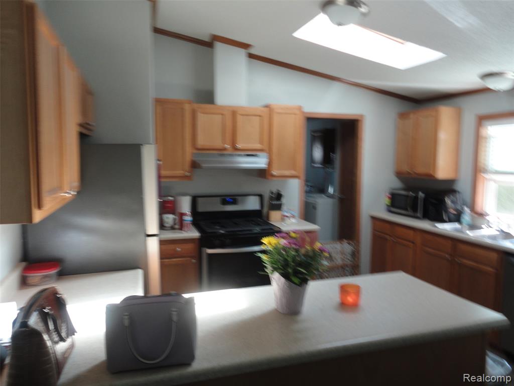 386 Blackwatch Street, Temperance, MI 48182 — Photo 4