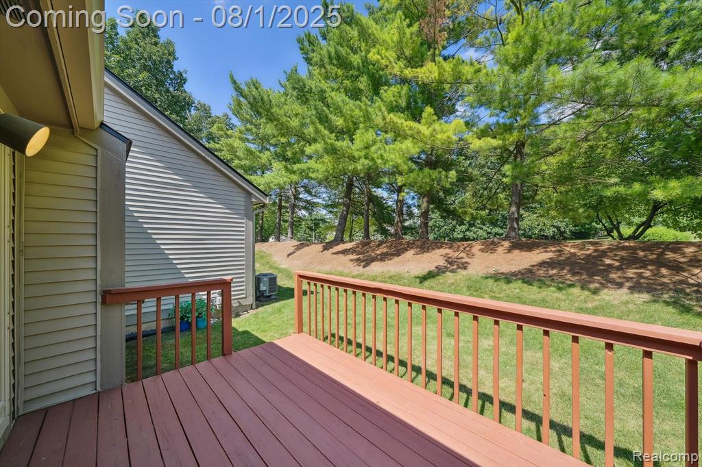 999 Hickory Drive, Brighton, MI 48116 — Photo 38