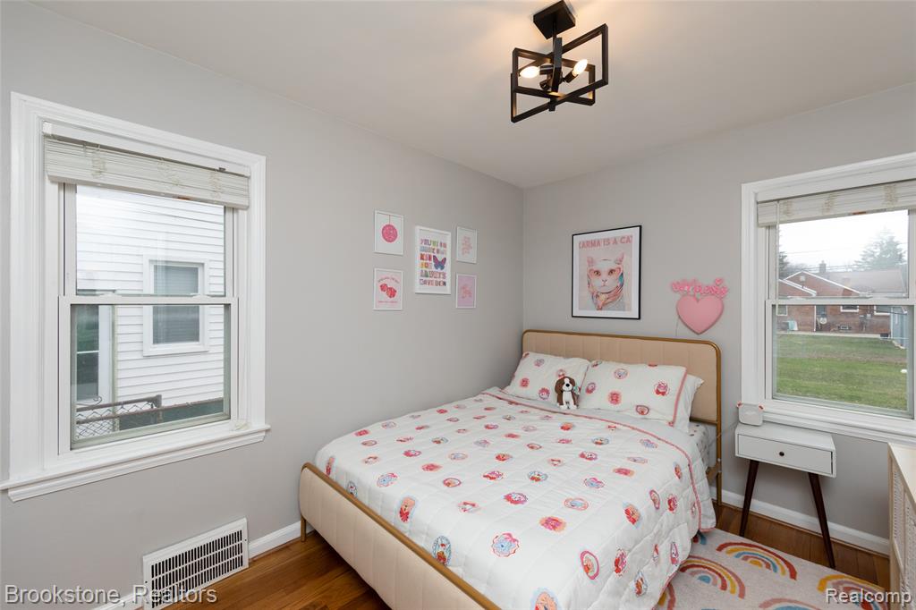 2156 Cambridge, Berkley, MI 48072 — Photo 34