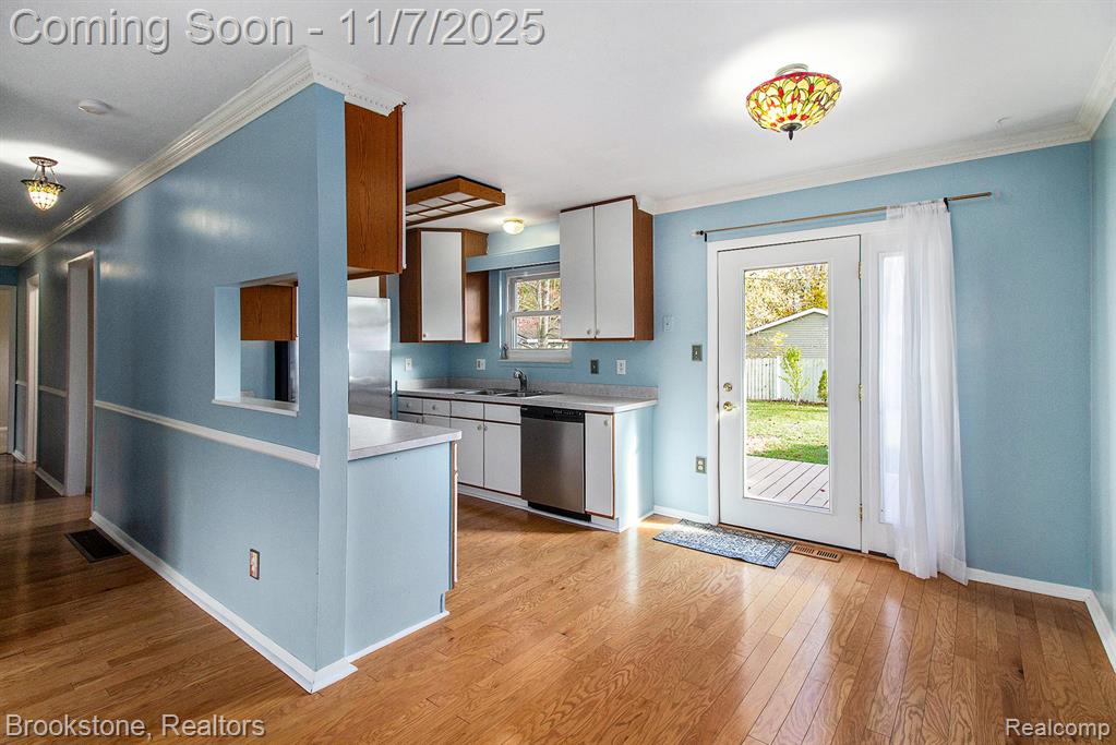 404 Rose, Pinckney, MI 48169 — Photo 7