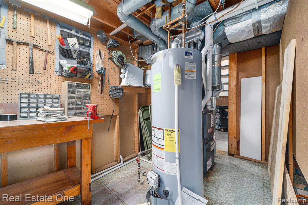 772 RANDALL Drive, Troy, MI 48085 — Photo 33