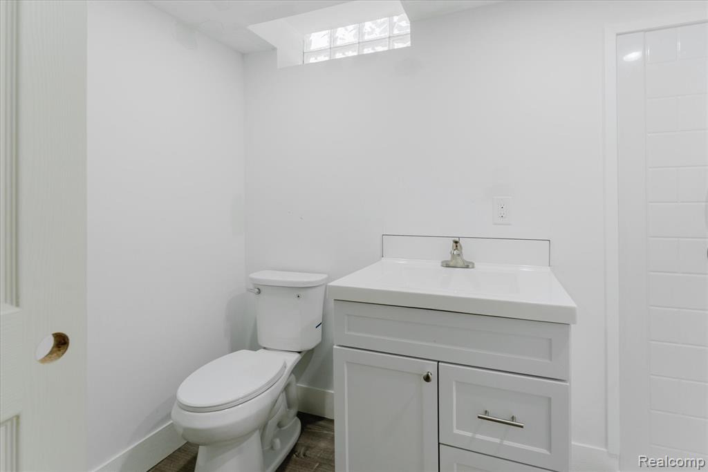 8355 HELEN, Center Line, MI 48015 — Photo 33