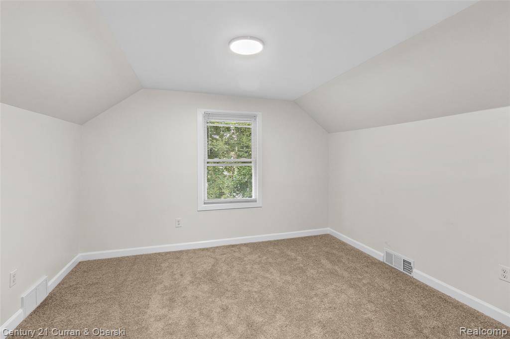 8855 Rosemont Avenue, Detroit, MI 48228 — Photo 18