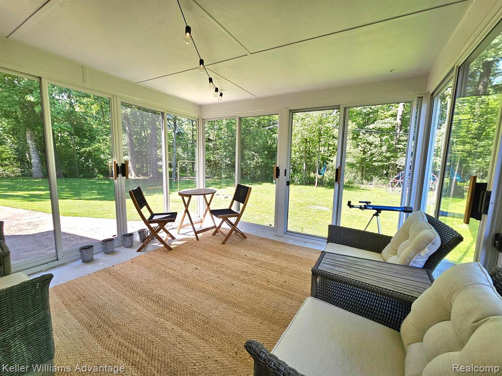 5962 TROTTER Lane, West Bloomfield, MI — Photo 38